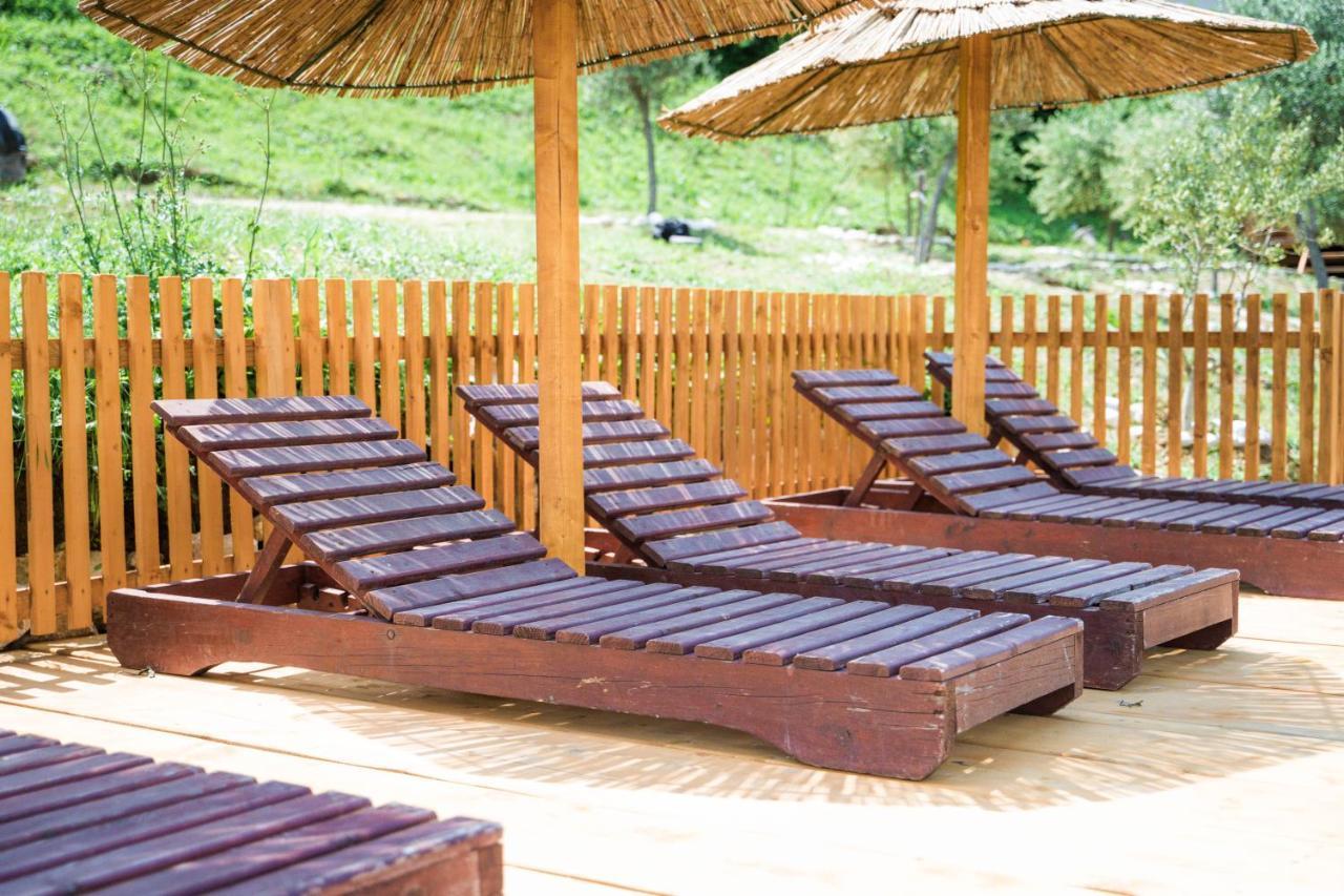 Madre Natura Glamping 乌尔齐尼 外观 照片