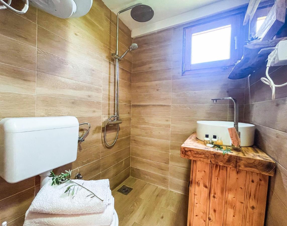 Madre Natura Glamping 乌尔齐尼 外观 照片