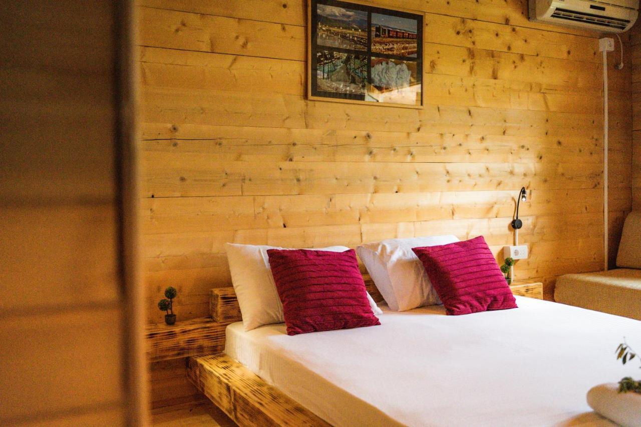 Madre Natura Glamping 乌尔齐尼 外观 照片