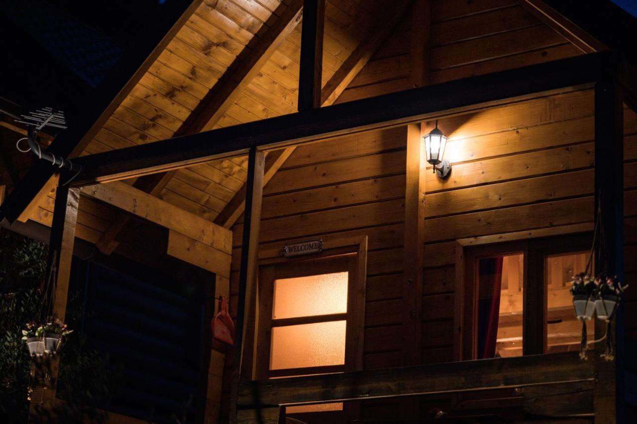 Madre Natura Glamping 乌尔齐尼 外观 照片