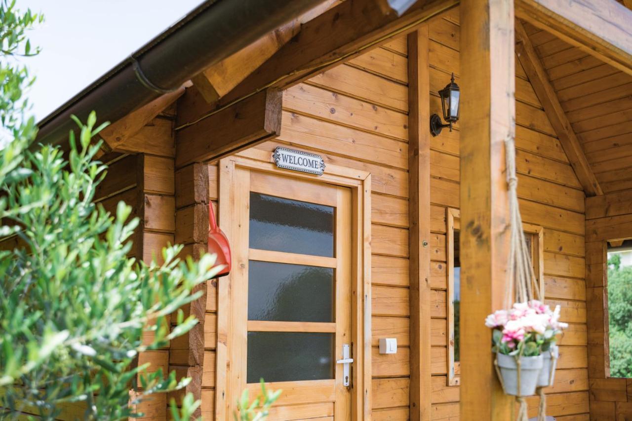 Madre Natura Glamping 乌尔齐尼 外观 照片